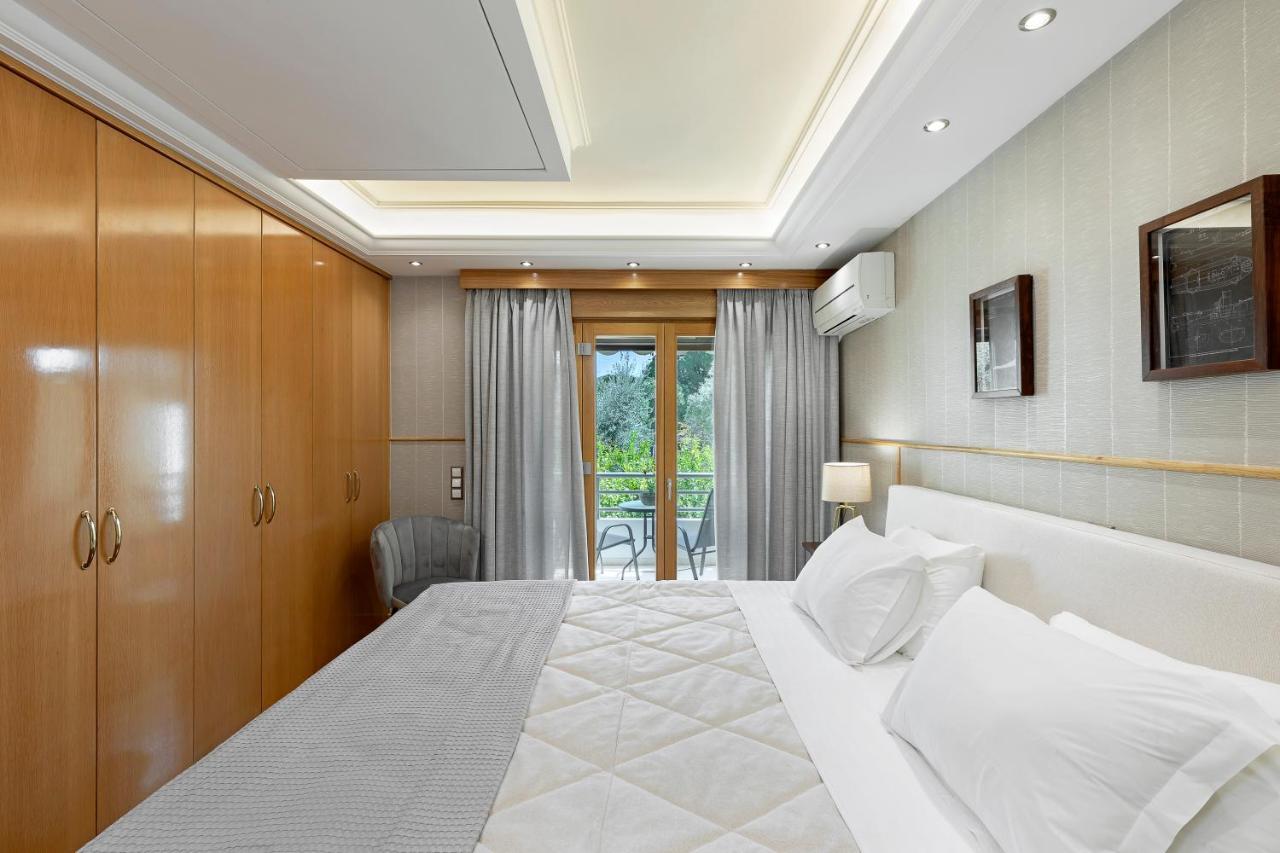 Vouliagmeni'S Elegance By Acropolis Suites Athens Ngoại thất bức ảnh