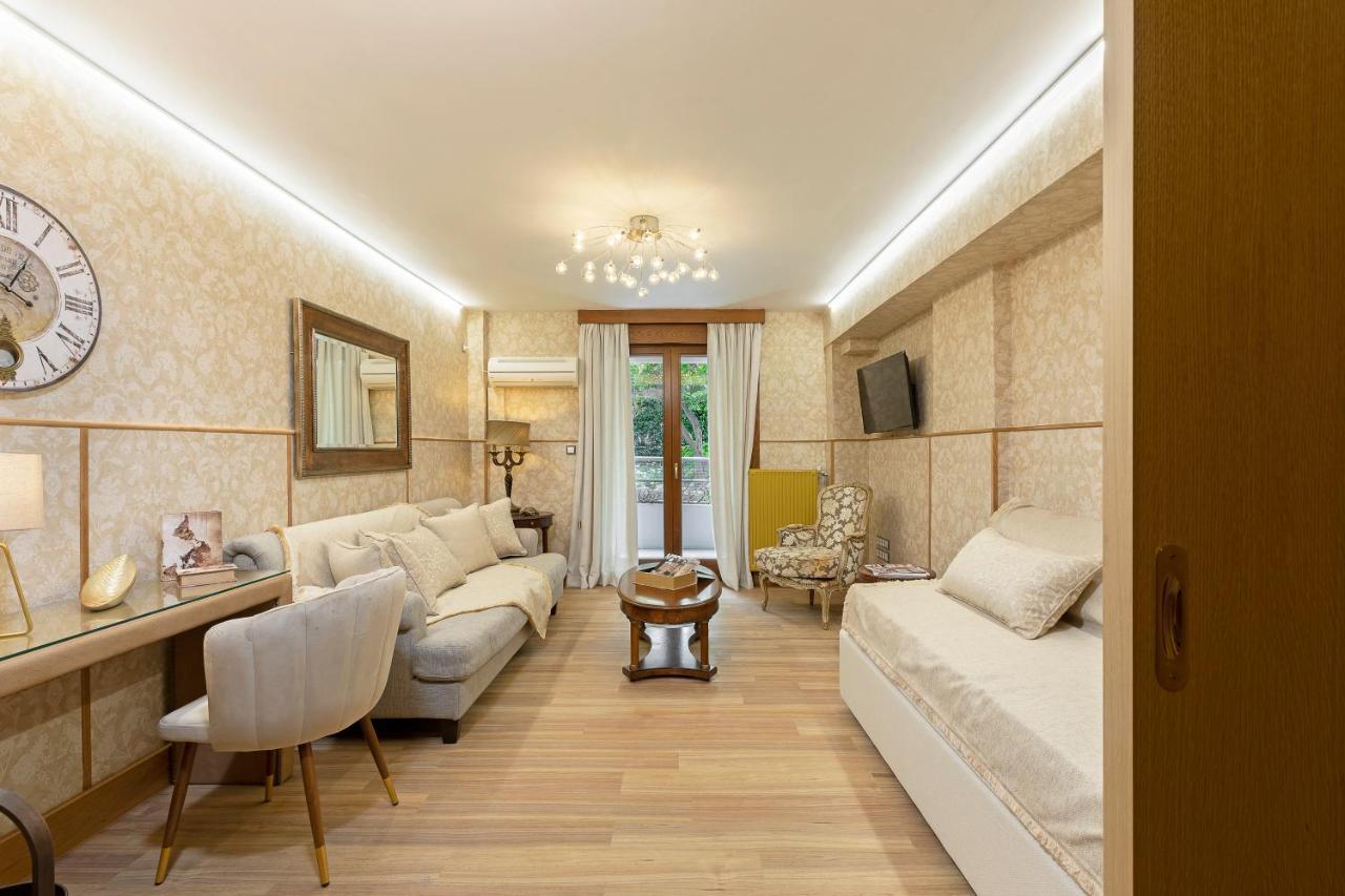 Vouliagmeni'S Elegance By Acropolis Suites Athens Ngoại thất bức ảnh