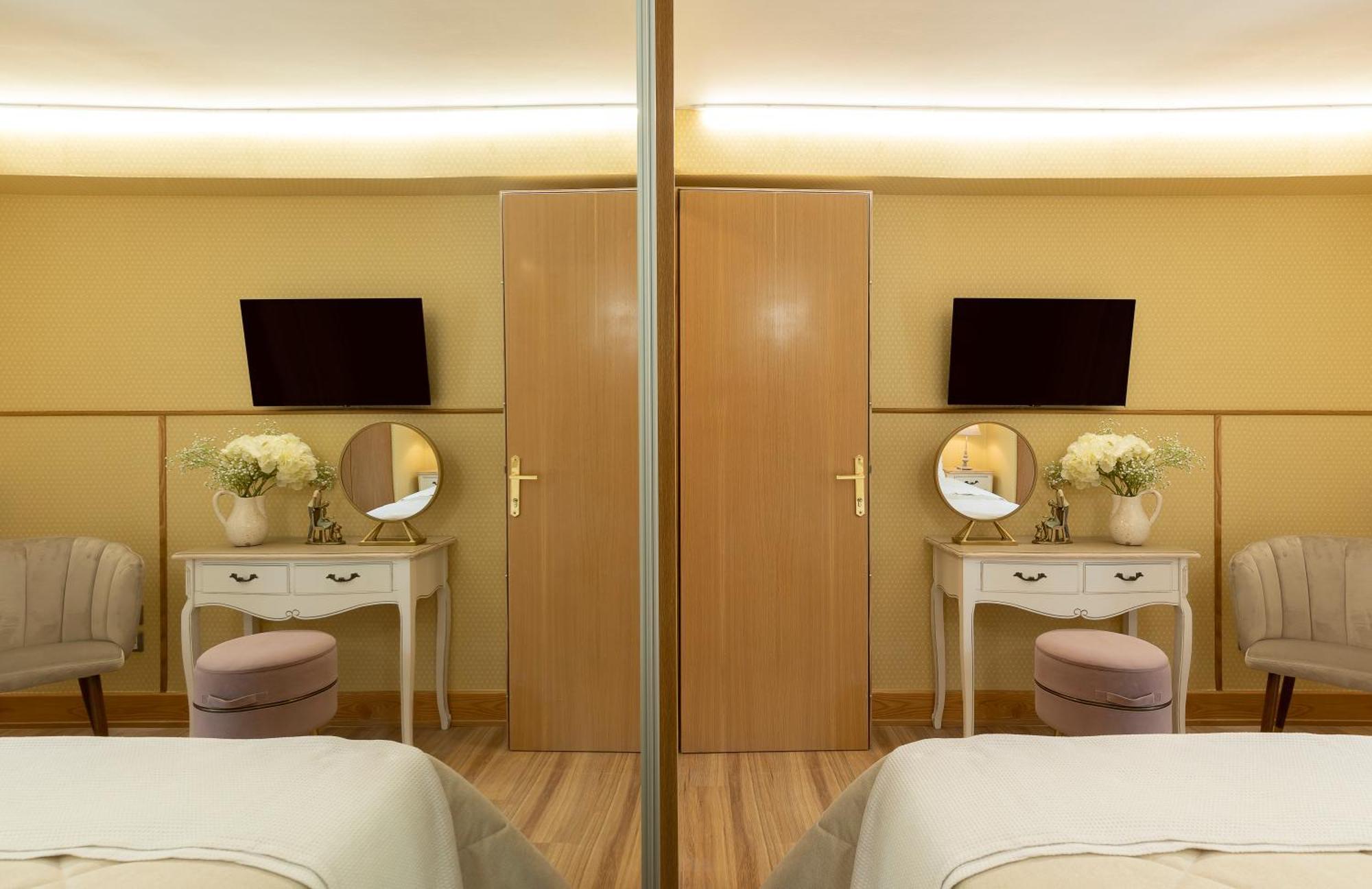Vouliagmeni'S Elegance By Acropolis Suites Athens Ngoại thất bức ảnh